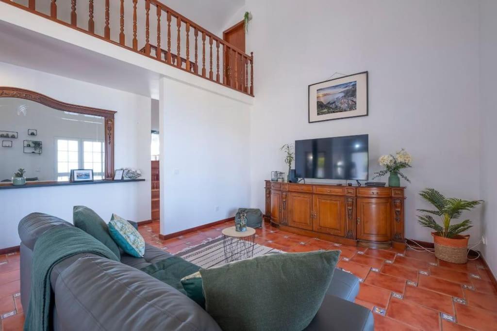Casa Almada Holiday home *